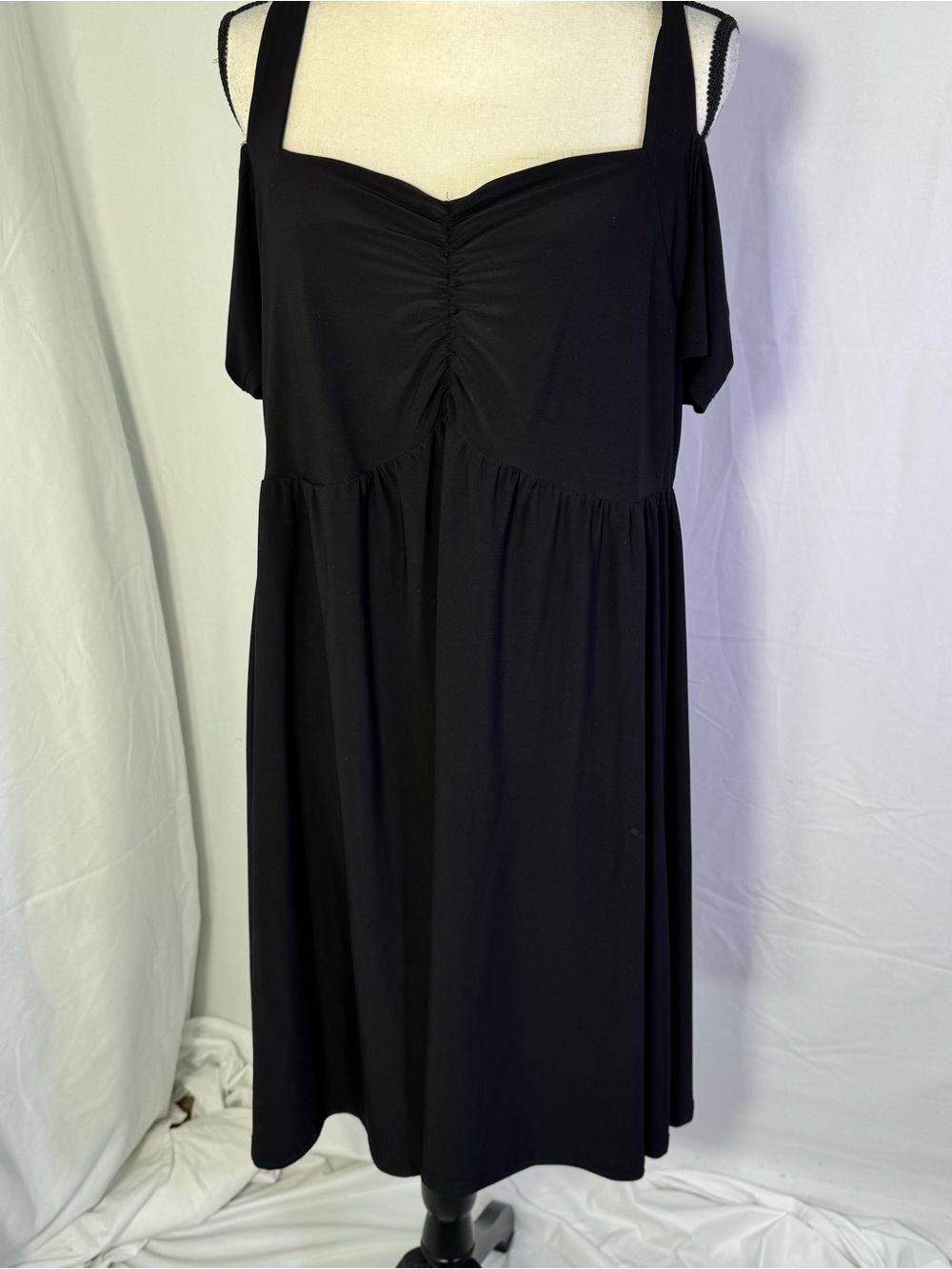 Torrid Size 2 Black Midi Dress Ruched Bust Cold Shoulder Flowy Chic